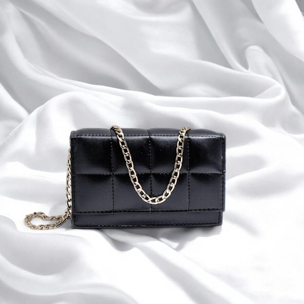 👜 Elegant Crossbody Bag