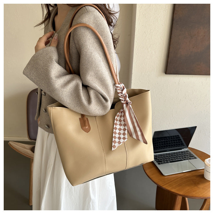 👜 Elegant Everyday Tote Bag