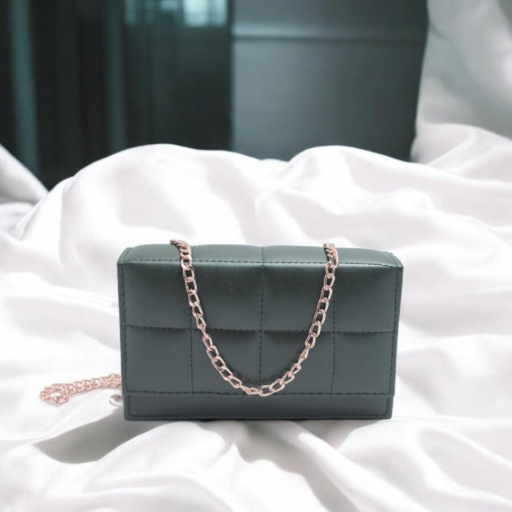 👜 Elegant Crossbody Bag